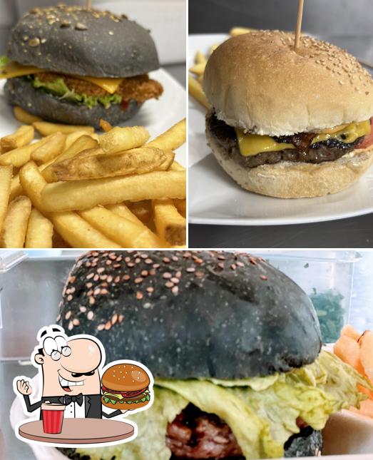 Prenditi un hamburger a Ristorante Matteotti