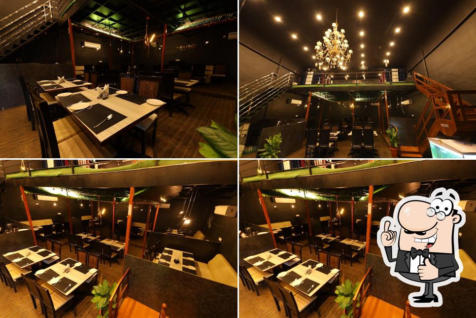 Royal Grand Mandi & Family Restaurant