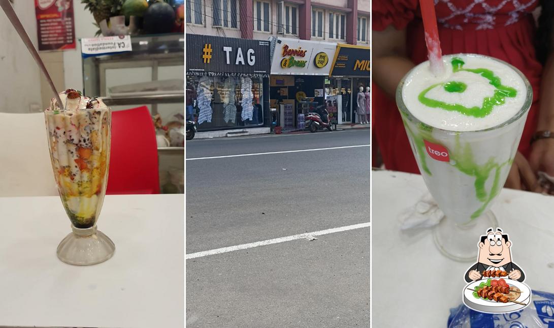 Food at FREAK SHAKE
