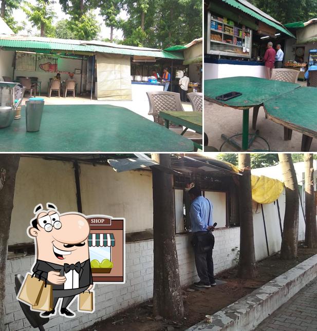 The exterior of Omkar dhaba inside bhawan