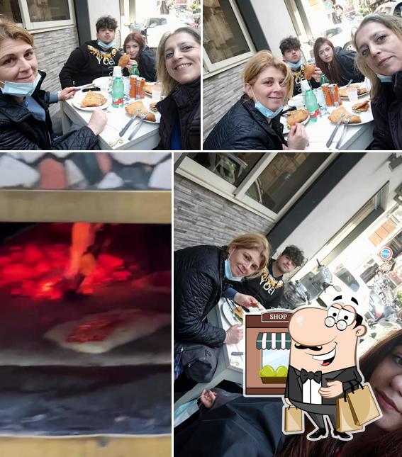 Goditi la vista dall'area esterna di Pizzeria De' Figliole