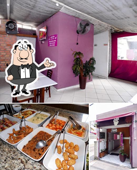 A interior e comida do restaurante