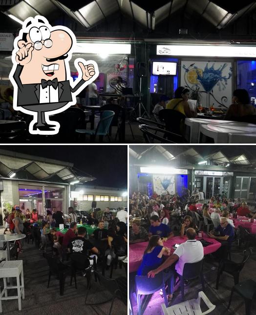 Lounge wine bar in piazzetta