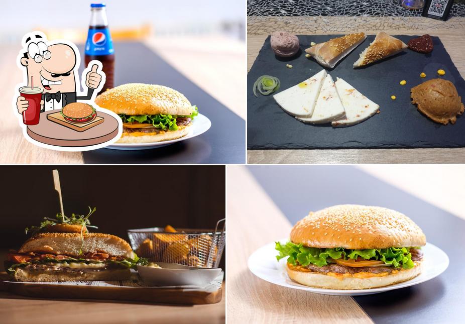 Gli hamburger di Pizzeria V nova potranno incontrare molti gusti diversi