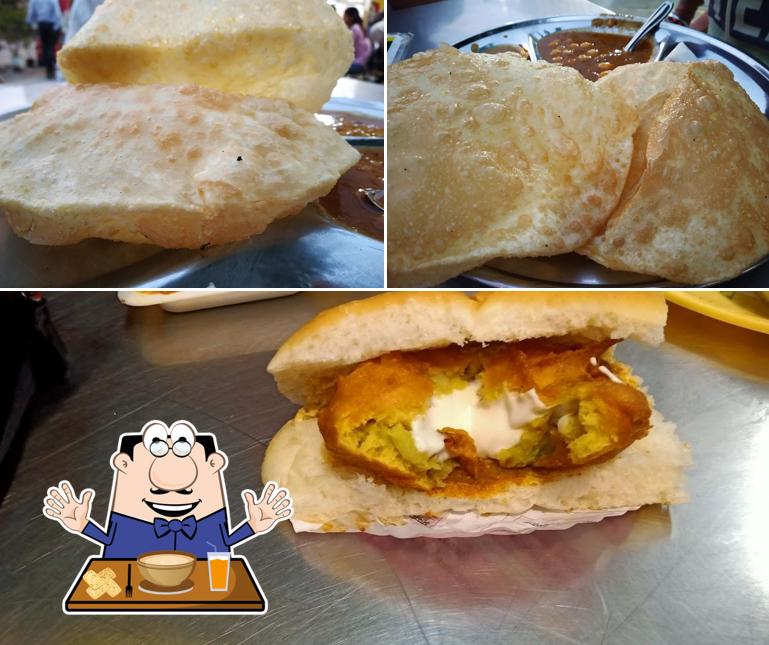 Meals at Pops Jumbo Vada Pav