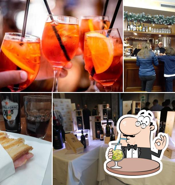 Prenditi un drink dal menu