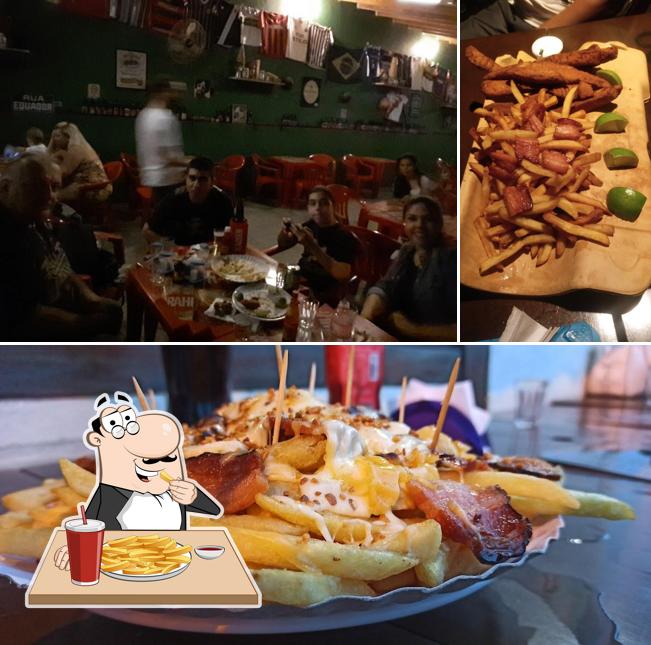 Peça fritas no Brazuka Bar Bauru