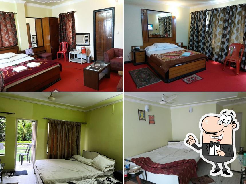 Hotel Dolphin, Near Old Digha Beach - Restaurant and Banquet Hall