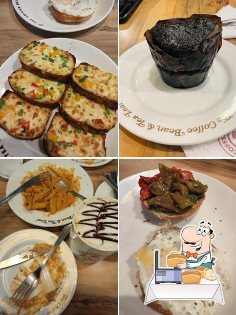 Garlic bread at The Coffee bean and tea leaf