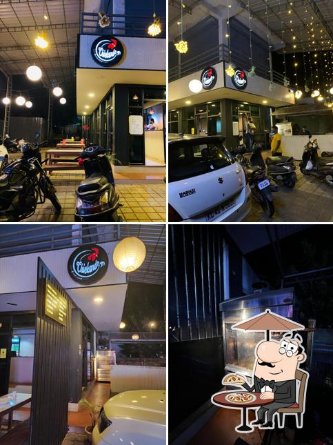 Chickardo Fried Story is distinguished by exterior and interior
