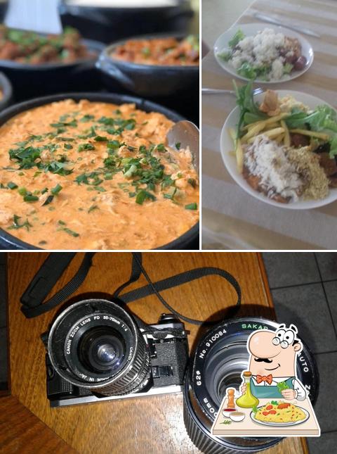 Comida em Fogão Caipira