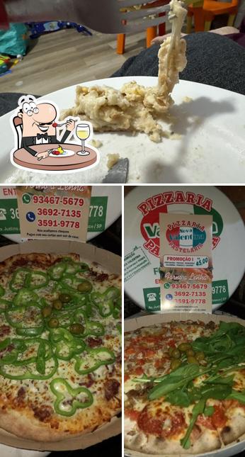 Entre diferentes coisas, comida e interior podem ser encontrados a Pizzaria e Pastelaria Nova Valentina
