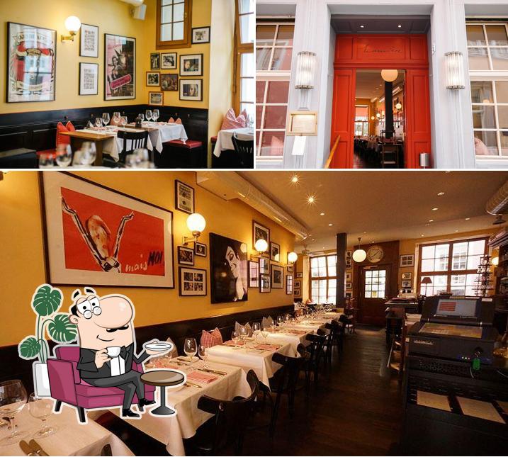 Siediti a un tavolo di Restaurant Lumière