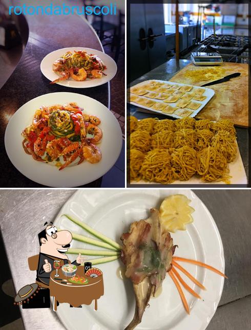 Cibo al Ristorante Rotonda Bruscoli