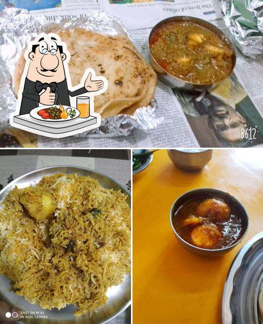 Food at Sardar Food Plaza