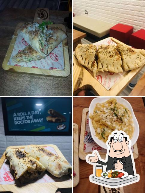 Food at Paa Roti Cafe