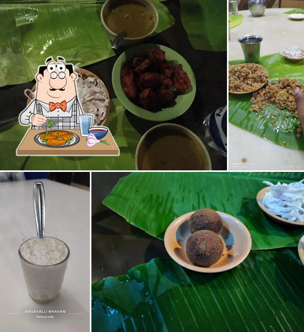 Chicken wings at Amsavalli Bhavan