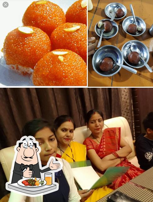 Food at Makhan Bhog