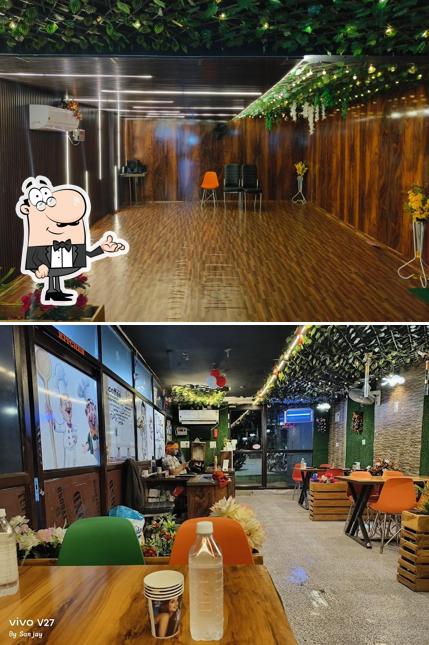 Check out how DAU DA RESTAURANT looks inside