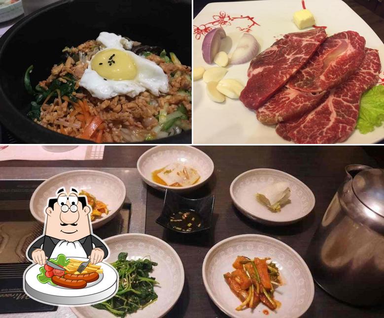 Meals at Gung the palace