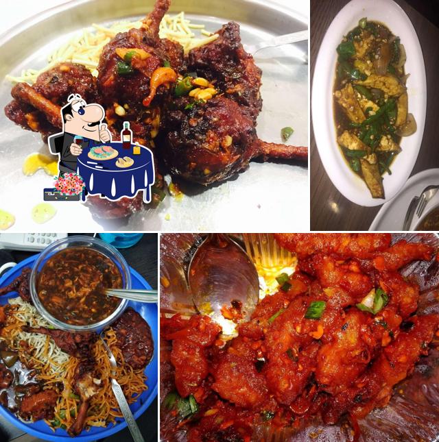 Try out seafood at Dragon Food Court