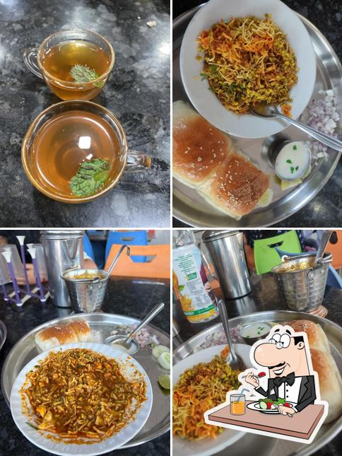 Food at Durvankur Bhel