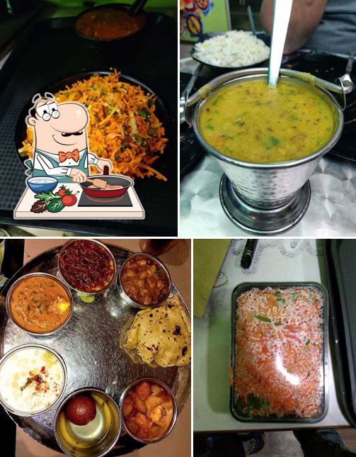 Chicken curry at Hotel Mahinoor