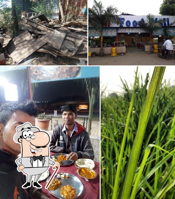 Check out how Shravani Food Mall looks outside