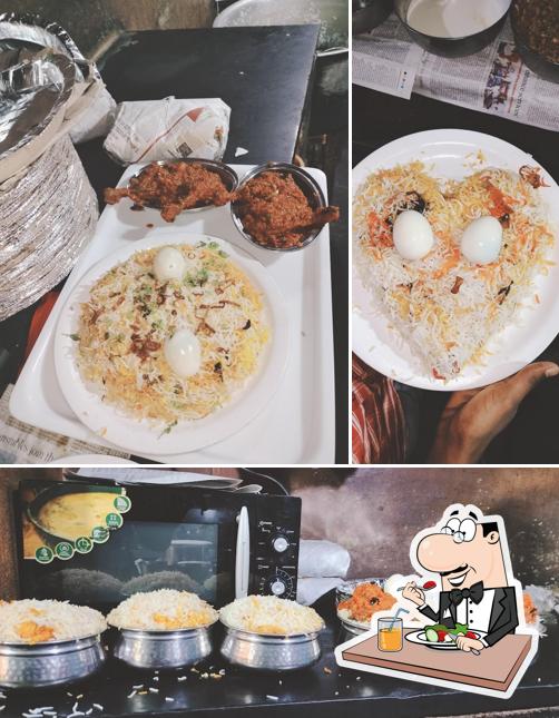 Food at VENKATA SAI TEA STALL
