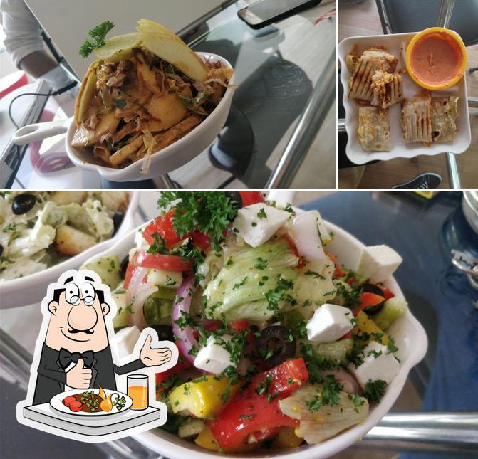 Food at Le Studio Avec Café