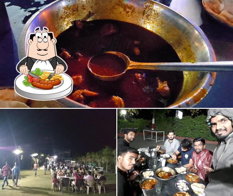 The image of food and interior at Khana Khazana Hotel & Party Lawn