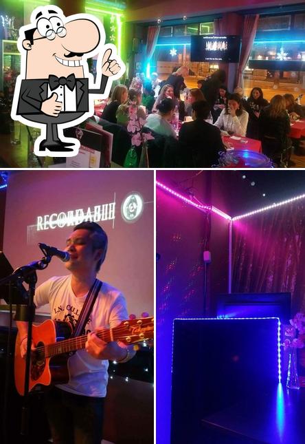 Guarda questa immagine di 4 You Karaoke & Sports Bar & Thai Kitchen