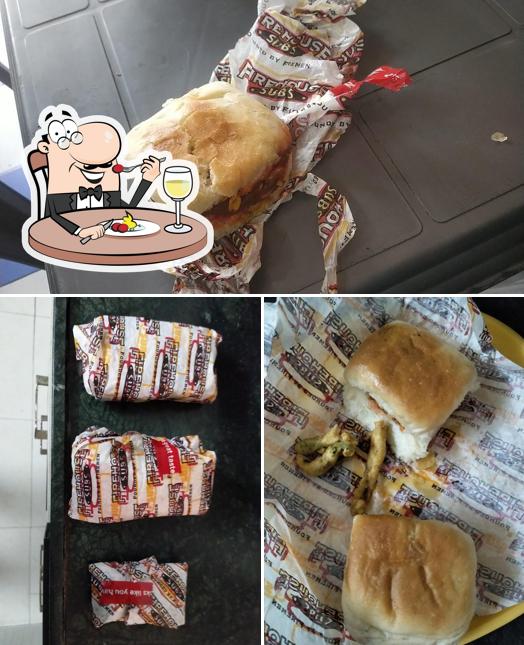 Aajab Gajab vadapav (કર્ણાવતી ફૂડ અડ્ડા)