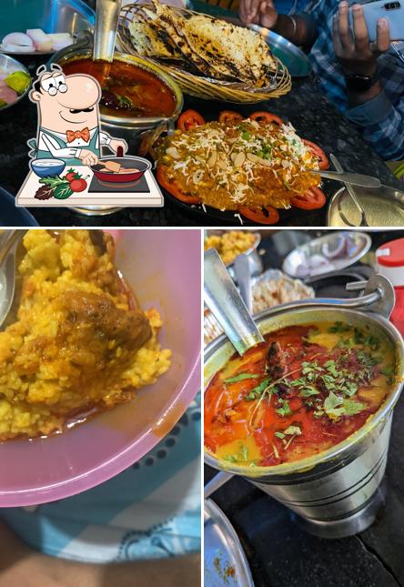 Chicken curry at Maahi Dhaba
