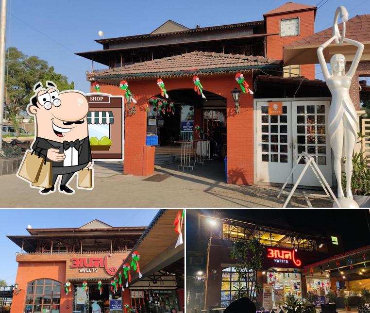 The exterior of Apna Sweets