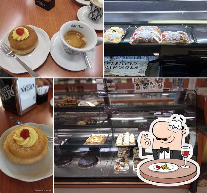 Cibo al Pasticceria Savoia
