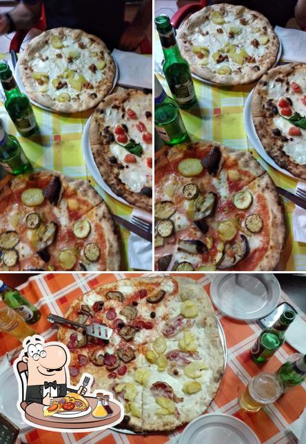 Scegli una pizza a Pizzeria da Diego