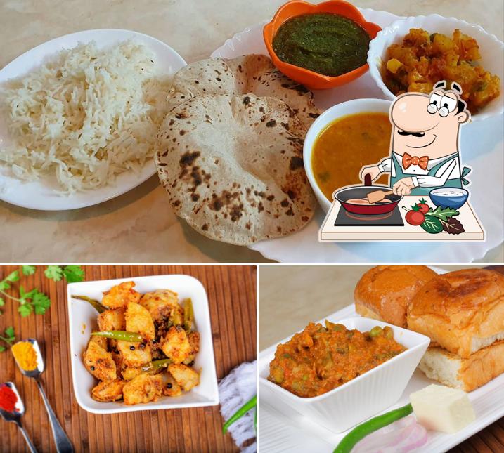 Chicken curry at BangaloreTiffin - North Indian Vegetarian Meals