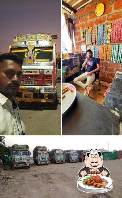 The image of JAI BHOLENATH KALA DABA’s food and exterior