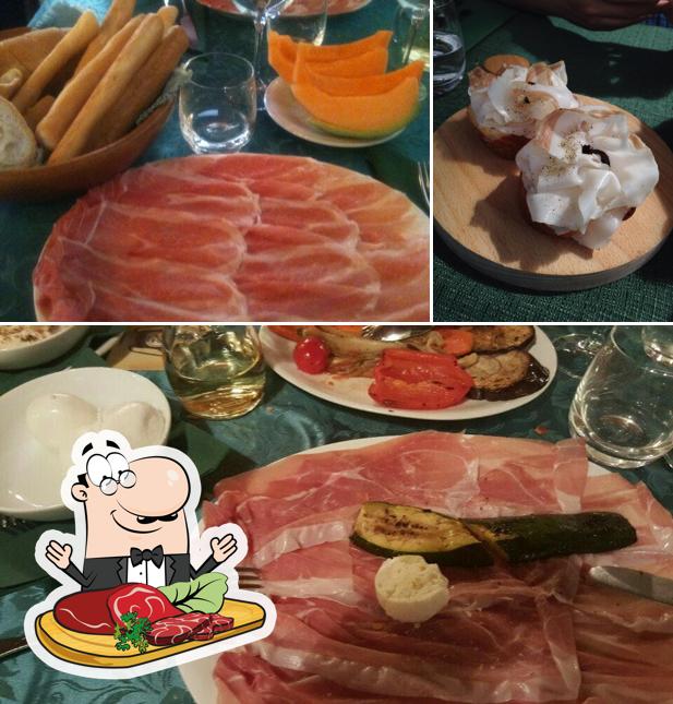 Prova i un pasto a base di carne a L'Osteria Degustazione Prosciutto