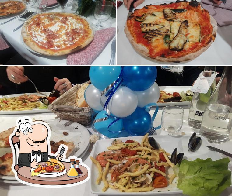 Prenditi tra le molte varianti di pizza