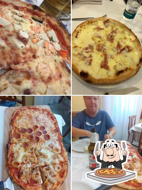 Ordina tra le svariate varianti di pizza