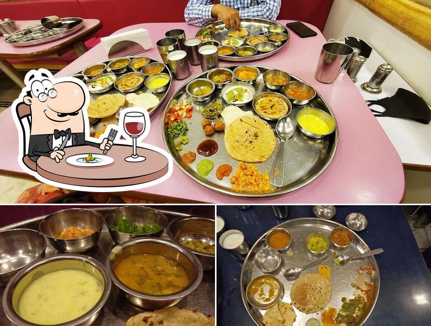 Meals at Shree Thaker Bhojanalay (Since 1945)