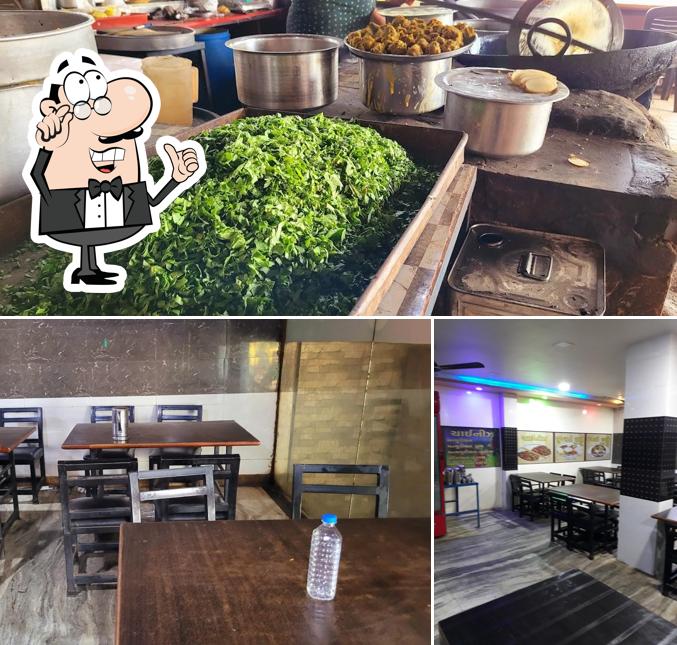 The image of interior and food at THAKOR BHAJIYA HOUSE