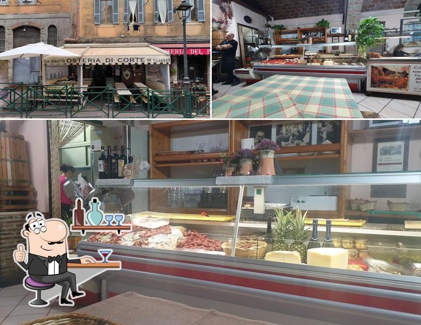Dai un'occhiata agli interni di Osteria Di Corte