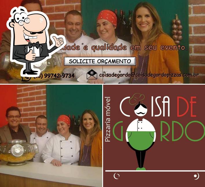 Look at this pic of Coisa de Gordo Pizzaria Móvel Praia Grande SP