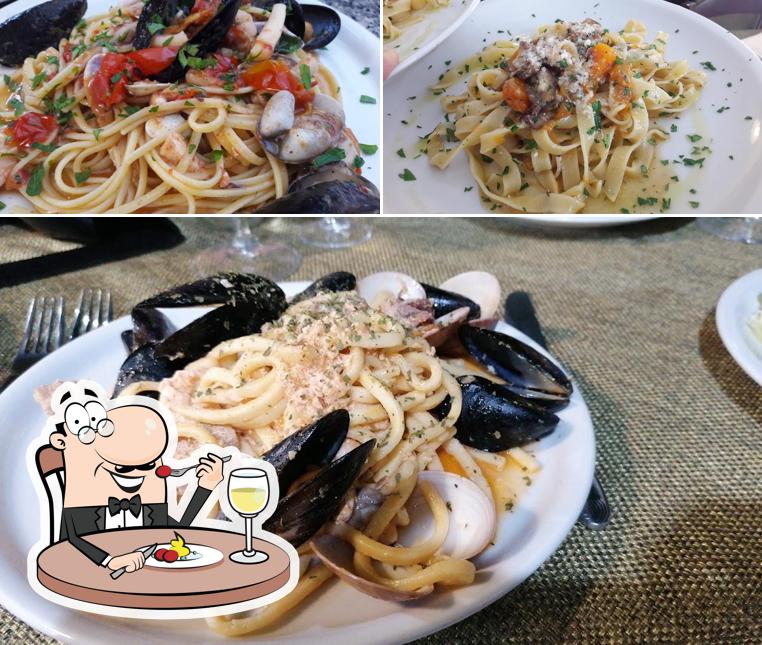 Platti al Ristorante Osteria Da Peppino La Dispensa Dell' Oste