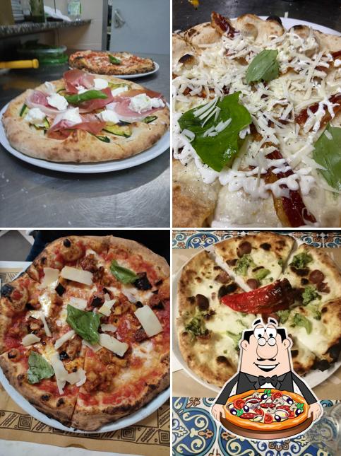 Scegli tra le svariate varianti di pizza