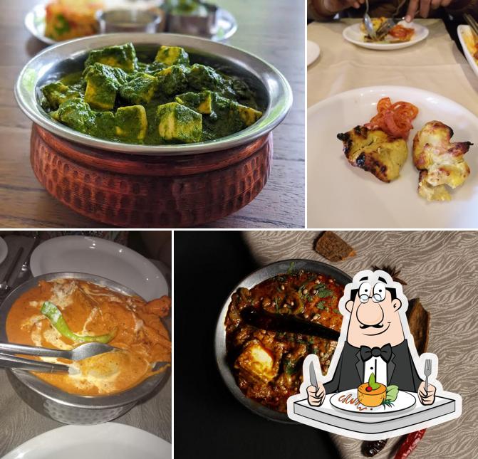 Food at Moti Mahal Delux Restaurants