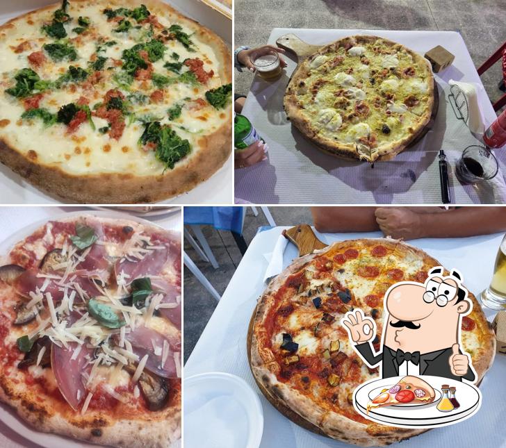 Scegli tra le molte varianti di pizza